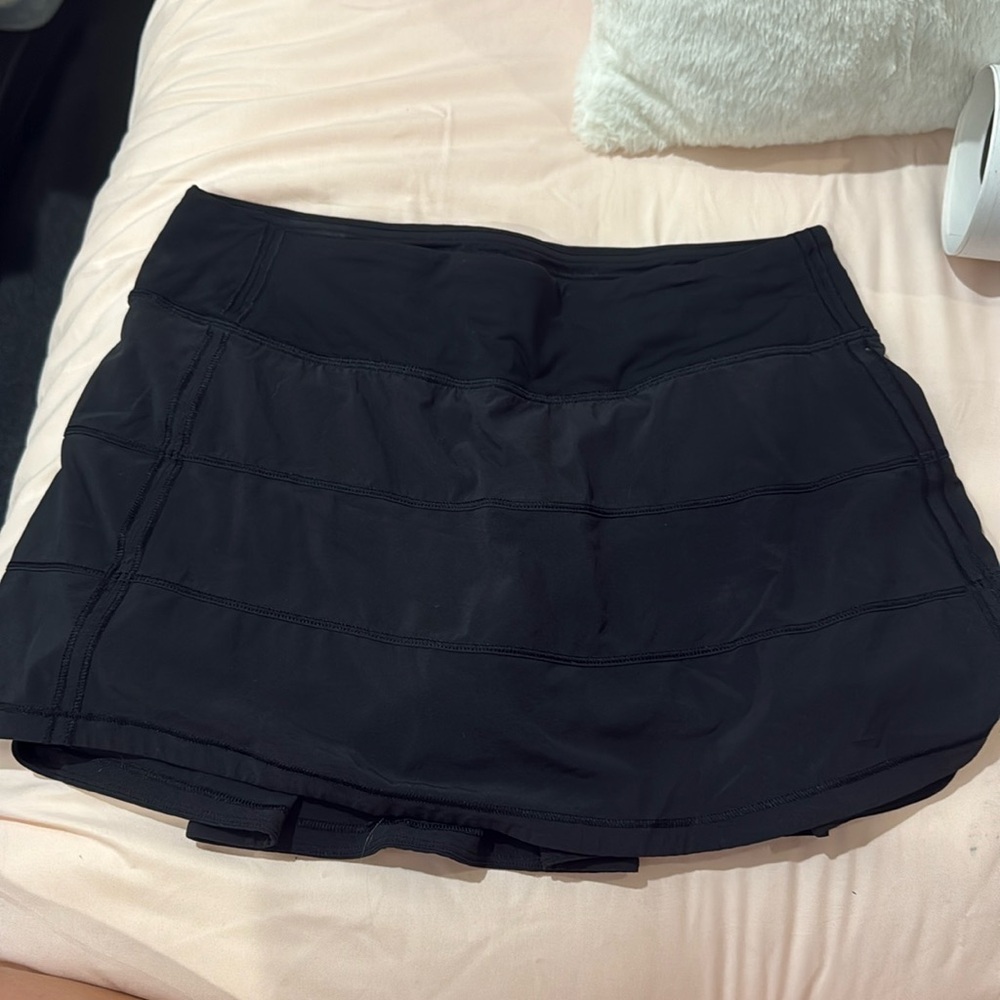 Lululemon pace rival skirt